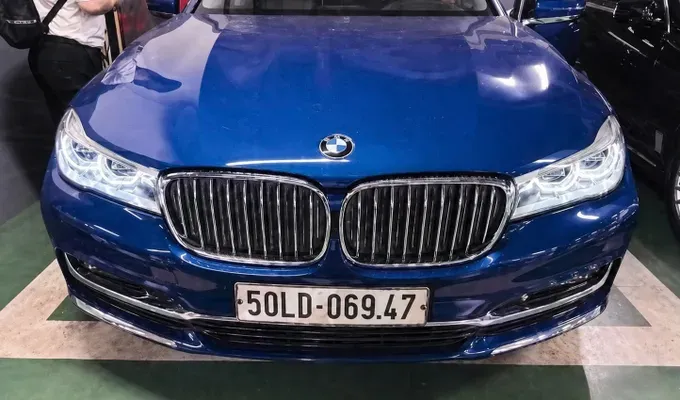 张美兰的宝马汽车。图：胡志明市资产拍卖服务中心