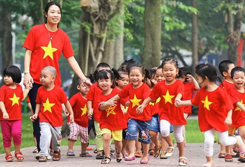 越南儿童。图自政府报