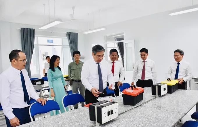 4khanh-thanh.jpg