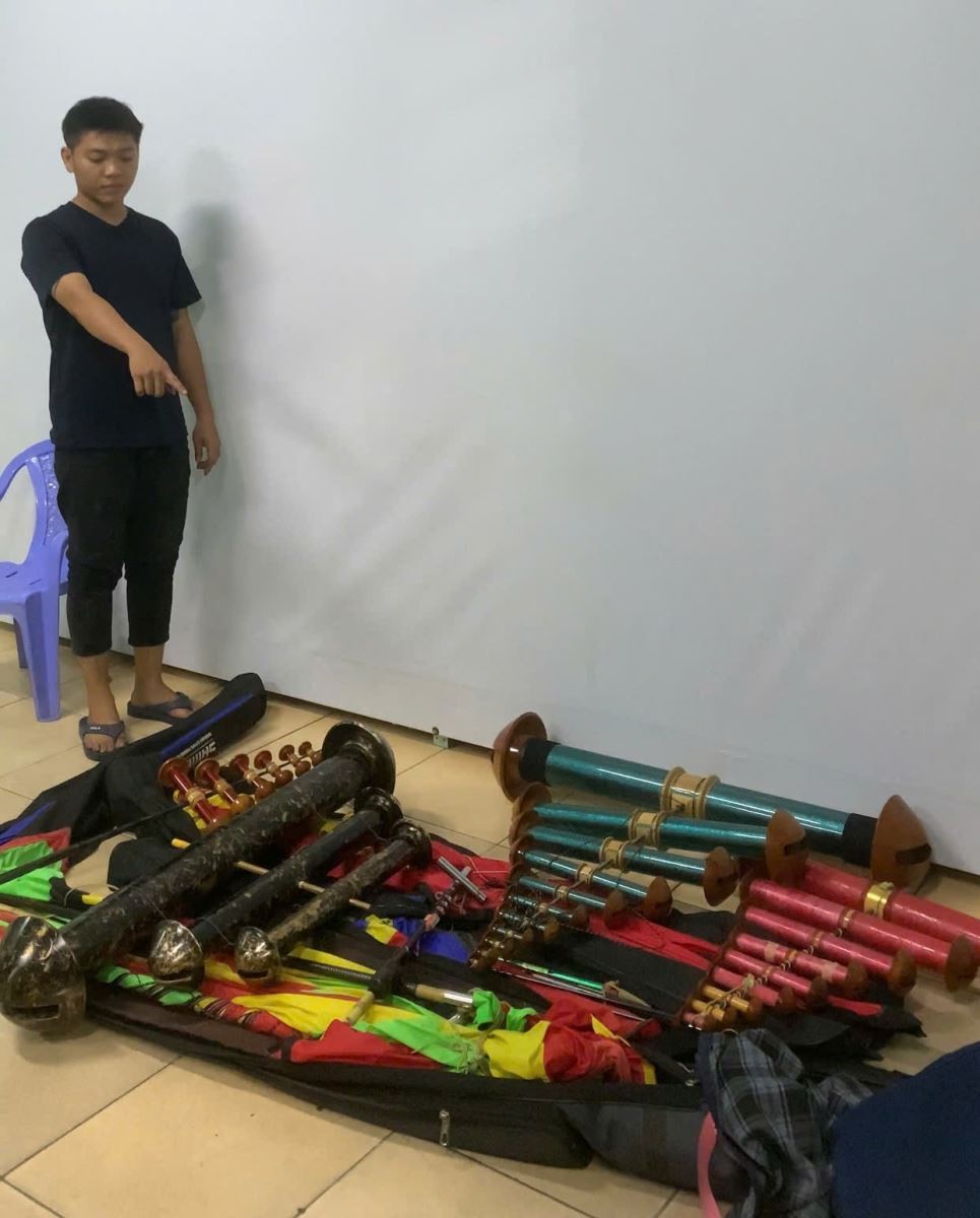 2thả diều.jpg