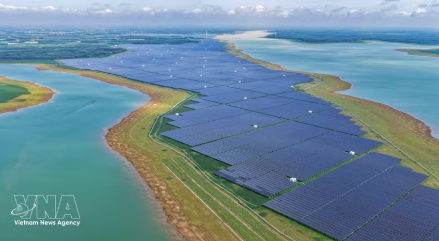 油汀1号、油汀2号和油汀3号光伏电站项目占地面积约720公顷，曾是东南亚规模最大的光伏电站群。图自越通社