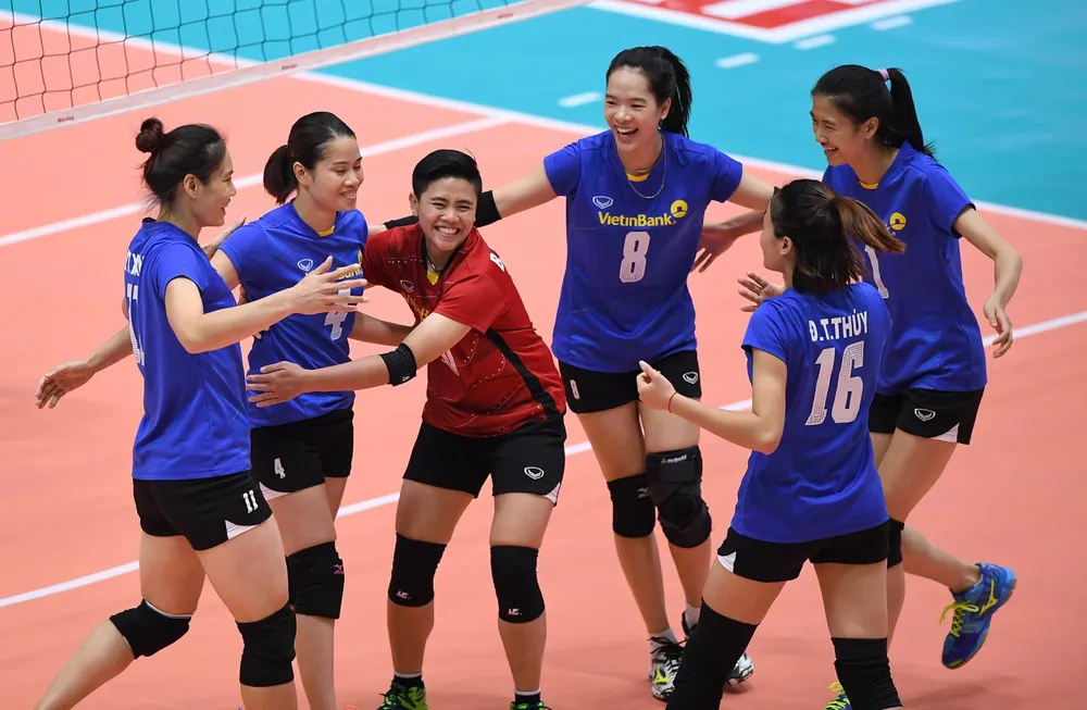 Đội bóng chuyền Việt Nam xếp áp chót ảnh 1