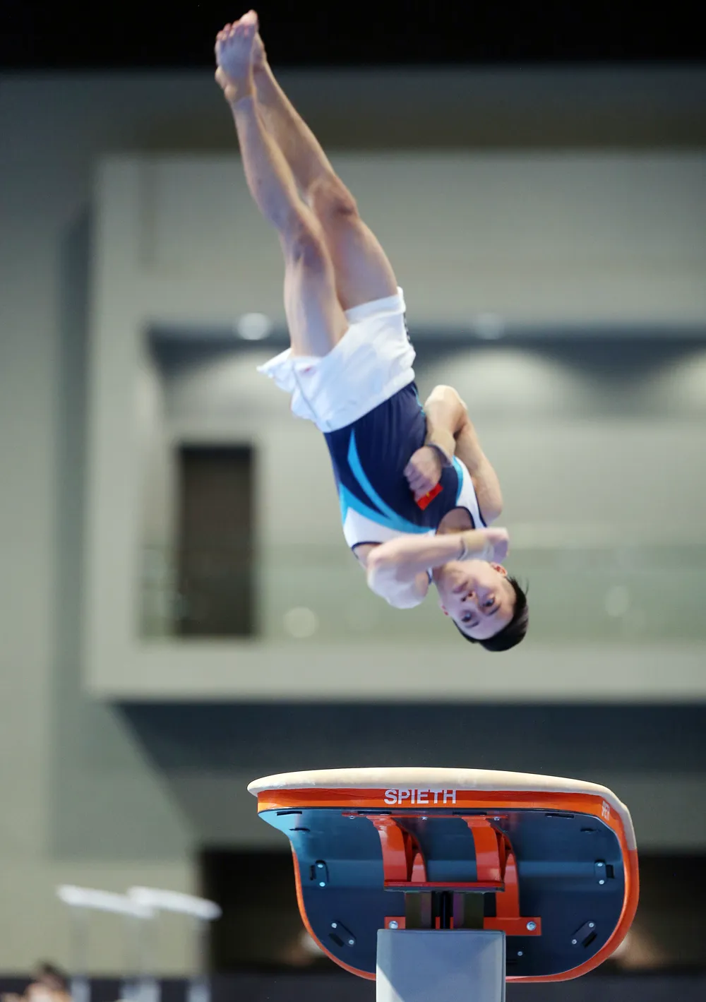 Lê Thanh Tùng xếp nhất nhảy chống, giành HCV thứ 17 cho Việt Nam ảnh 1