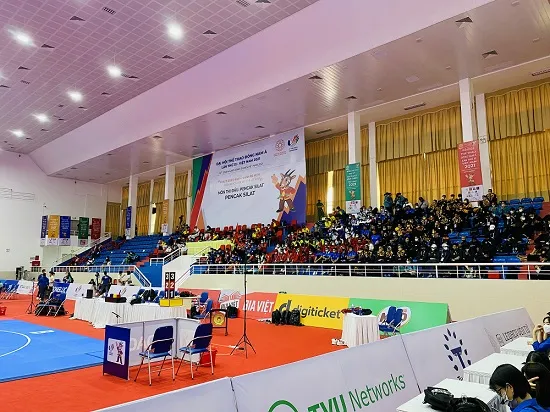 Các đoàn VĐV dự SEA Games 31 đã có mặt tại nhà thi đấu Bắc Từ Liêm (Hà Nội) tham gia lớp tập huấn. Ảnh: MINH CHIẾN