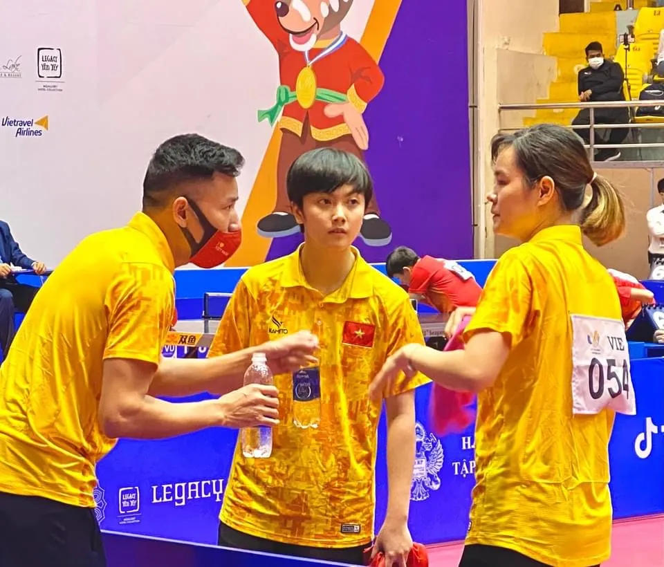Các tay vợt nữ đã lọt vào bán kết nội dung đôi tại SEA Games 31. Ảnh: TIẾN HÙNG