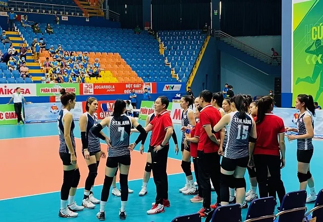 Đương kim vô địch quốc gia Bộ tư lệnh Thông tin sẽ gặp không ít khó khăn khi đối đầu Thái Bình tại tứ kết năm nay. Ảnh: MINH CHIẾN