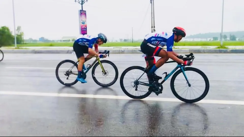 Các VĐV đã thi đấu trong sáng 20-8 tại Thanh Hóa. Ảnh: CYCLING.NEWS