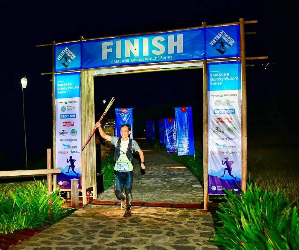 VĐV Quang Trần là người chinh phục cự ly khốc liệt nhất giải đấu lên tới hơn 160km. Ảnh: VMM