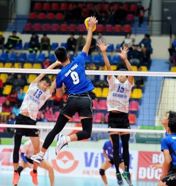 Cầu thủ bóng chuyền các đơn vị đã sẵn sàng cho Đại hội thể thao toàn quốc năm nay. Ảnh: VĂN DUY