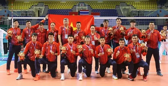Đội bóng chuyền nam Việt Nam đã nhận đủ thưởng SEA Games 31. Ảnh: D.P