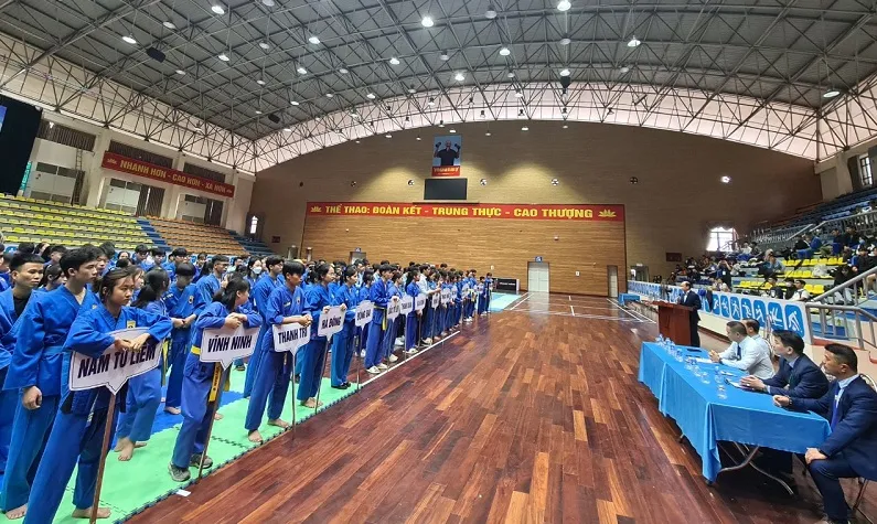 Giải đấu khai mạc trong ngày 26-11. Ảnh: VIỆT VIỆT