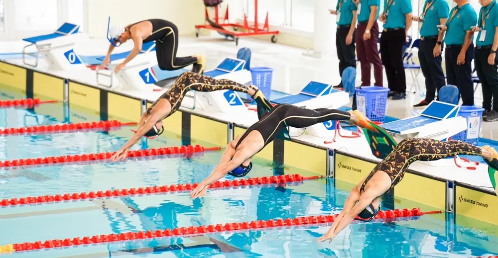 Các kình ngư lặn đã tranh tài xong tại Đại hội thể thao toàn quốc năm nay. Ảnh: HCMfinswimming