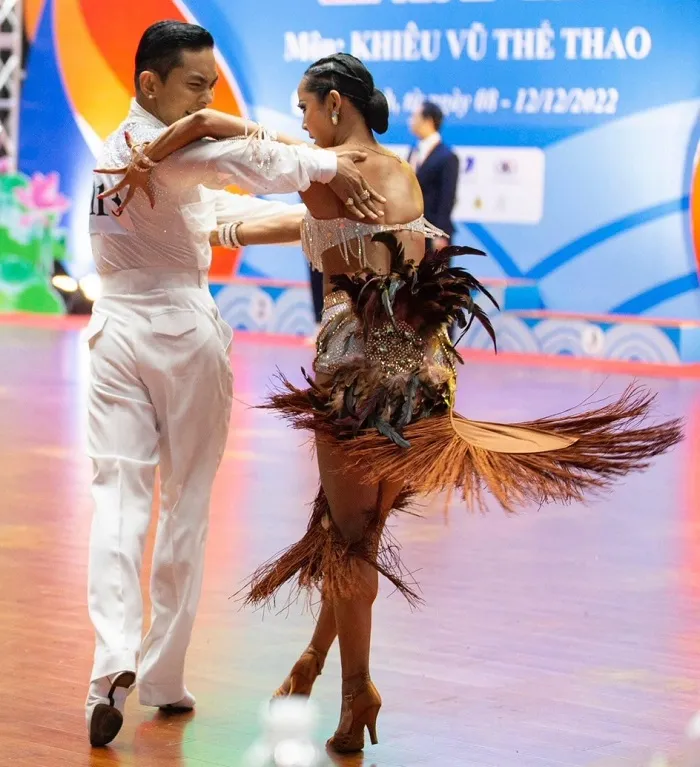 Đại hội thể thao toàn quốc: Các chân nhảy đã cống hiến hết mình trước người xem khiêu vũ thể thao ảnh 3