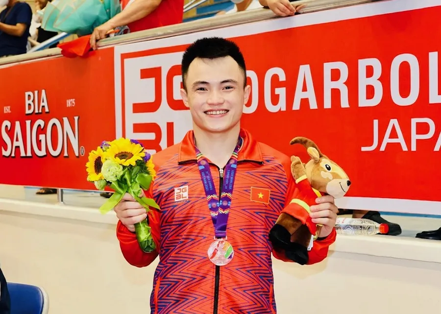 Nông Văn Hữu là gương mặt thể thao người dân tộc Tày của Lạng Sơn, có chuyên môn phát triển tốt về wushu lúc này. Ảnh: DŨNG PHƯƠNG