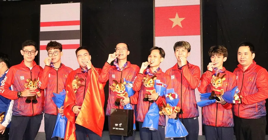 Thể thao điện tử Việt Nam sẽ chọn đội hình xuất sắc nhất dự SEA Games 32. Ảnh: MINH MINH