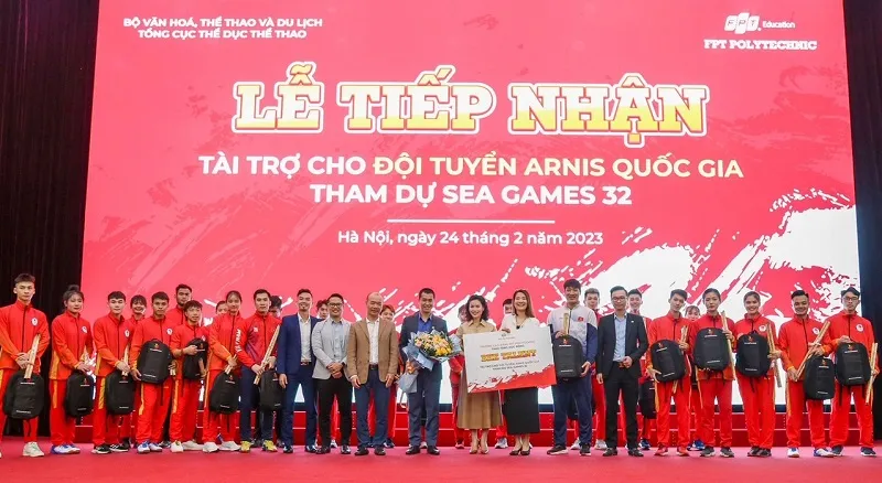 Năm nay, đội tuyển võ gậy Arnis có đặt mục tiêu huy chương tại SEA Games 32. Ảnh: TCTDTT