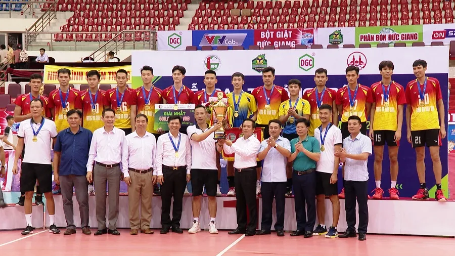 Đội nam Ninh Bình đã là ứng viên cho vị trí dẫn đầu bảng tại vòng 1 ở Gia Lâm. Ảnh: B.NB