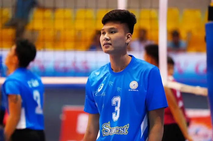 Dương Văn Tiên là mũi đánh quan trọng của S.Khánh Hòa nhưng đã gặp chấn thương lật cổ chân ngay trận đầu tại cúp Hùng Vương 2023. Ảnh: NHẬT ANH
