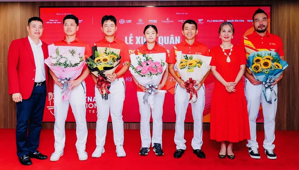 Đội golf Việt Nam được tổ chức lễ xuất quân dự SEA Games 32. Ảnh: VGA