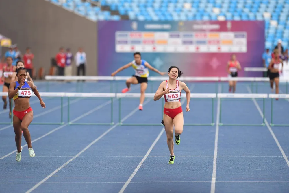 Nguyễn Thị Huyền đã nỗ lực hết mình. Ảnh: DŨNG PHƯƠNG Nguyễn Thị Huyền đã nỗ lực hết mình. Ảnh: DŨNG PHƯƠNG