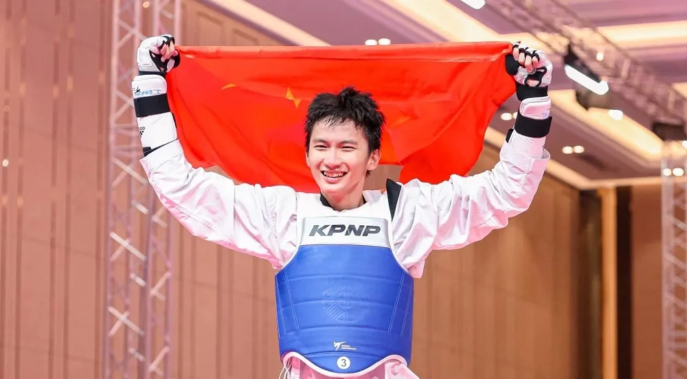 Võ sĩ Phạm Đăng Quang giành HCV hạng 63kg nam tại SEA Games 32. Ảnh: QUỲNH MAI