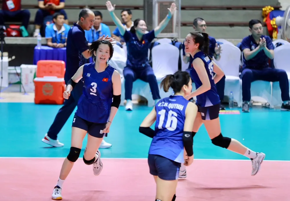 Đội tuyển bóng chuyền nữ đã chơi với tinh thần tốt nhất từ trước tới nay tại SEA Games 32. Ảnh: DŨNG PHƯƠNG