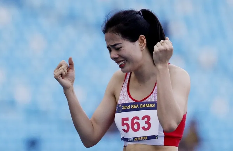 Tuyển thủ Nguyễn Thị Huyền đã được địa phương Nam Định khen thưởng. Ảnh: DŨNG PHƯƠNG