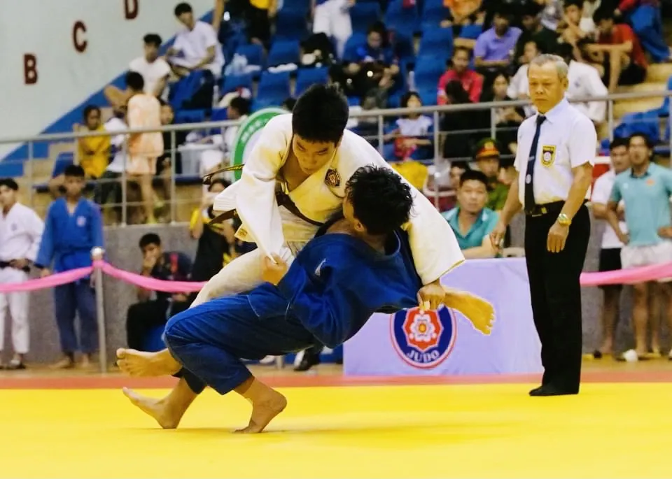 Các VĐV trẻ đã được thi đấu hiệu quả tại giải judo vô địch trẻ quốc gia năm nay. Ảnh: NGUYỄN TRÂN NHÂN KIỆT