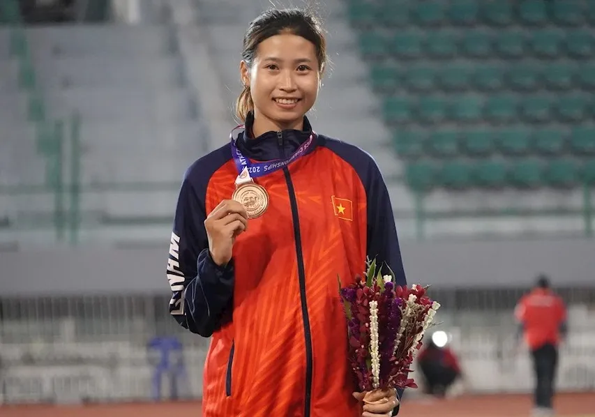 Nguyễn Thị Hường tập huấn tại Trung Quốc để tìm cơ hội tranh chấp thành tích tại ASIAD 19-2022. Ảnh: MINH MINH