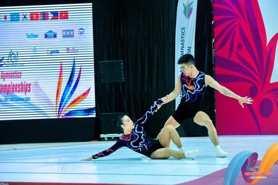 Nội dung đôi nam-nữ của Việt Nam được đánh giá chuyên môn cao nhất để giành ngôi vô địch châu Á 2023. Ảnh: FIG