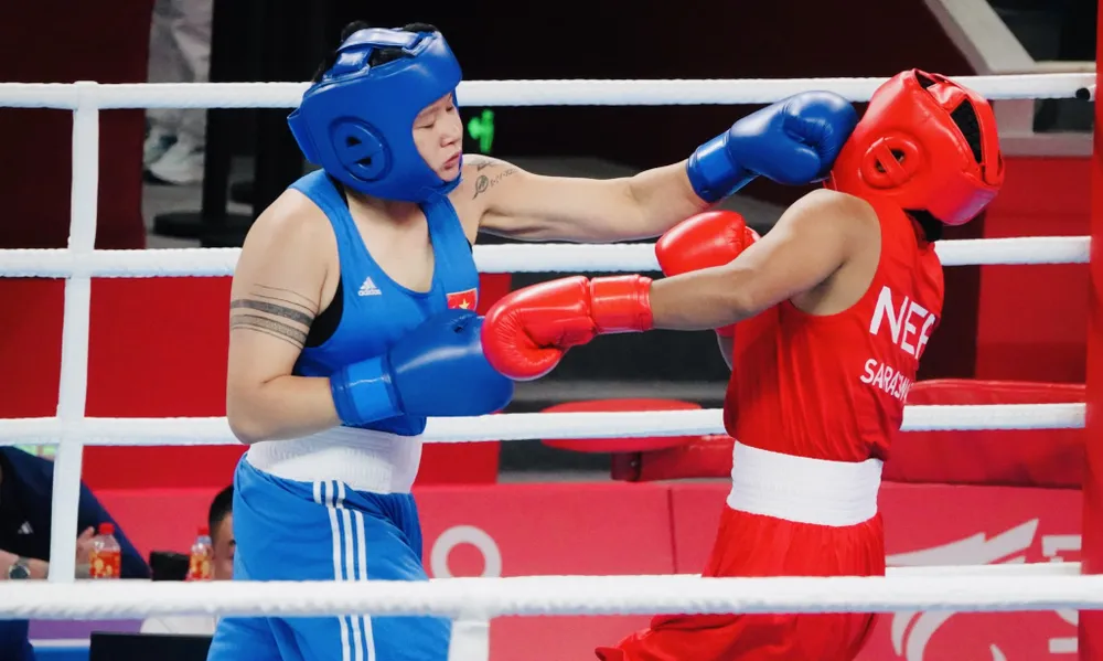 Diễm Quỳnh (xanh)