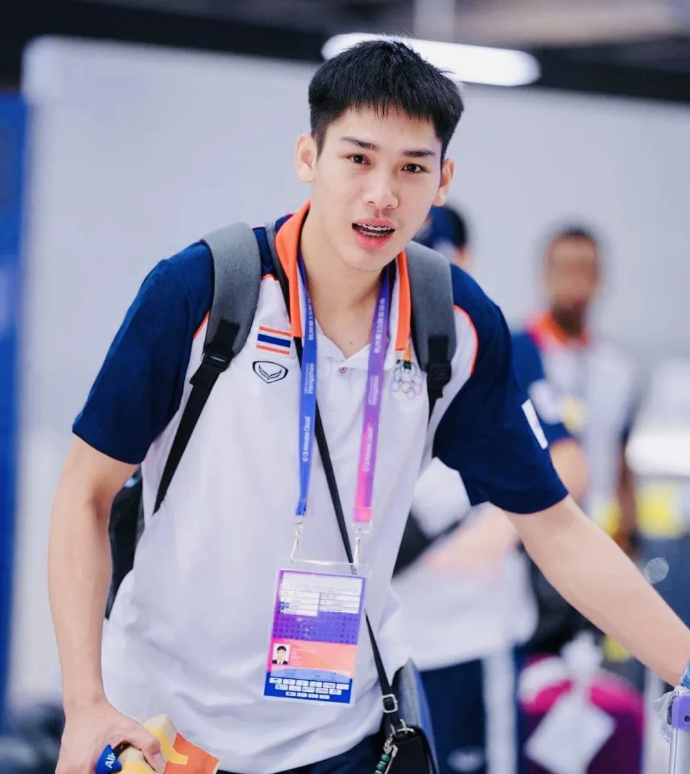 Assanaphan Chantajorn vừa tham dự ASIAD 19 cùng tuyển bóng chuyền nam Thái Lan và sẽ tới Việt Nam thi đấu vòng hai giải bóng chuyền vô địch quốc gia 2023. Ảnh: ASSANAPHAN