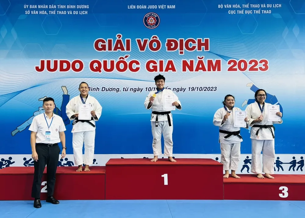 Phương Quỳnh giành ngôi vô địch tại giải judo vô địch quốc gia 2023 đang thi đấu ở Bình Dương. Ảnh: HỒNG PHÚC