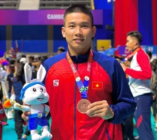 Quốc Duy liên tiếp nhận danh hiệu cầu thủ tấn công xuất sắc giải bóng chuyền vô địch quốc gia 2021, 2022 nên năm nay vẫn là gương mặt được chờ đợi tỏa sáng. Ảnh: ĐOÀNTTVN