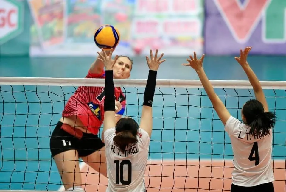 Polina là cầu thủ có chiều cao tốt nhất trong các ngoại binh nữ ở giải vô địch quốc gia 2023. Ảnh: DŨNG PHƯƠNG