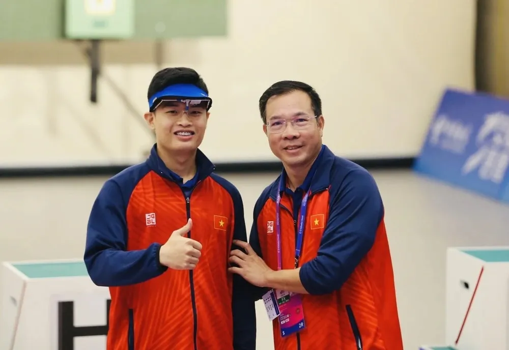 HLV Hoàng Xuân Vinh thôi đội tuyển quốc gia từ năm 2024. Ảnh: LƯỢNG LƯỢNG