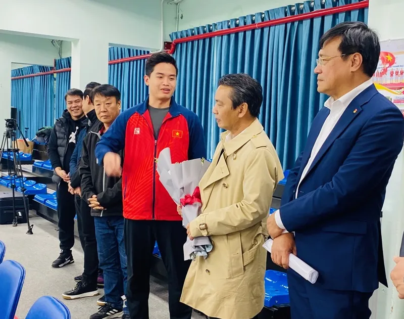 Xạ thủ Phạm Quang Huy được lãnh đạo Bộ VH-TT-DL và Cục TDTT đánh giá cao về chuyên môn khi đã giành HCV ASIAD 19. Ảnh: MINH MINH