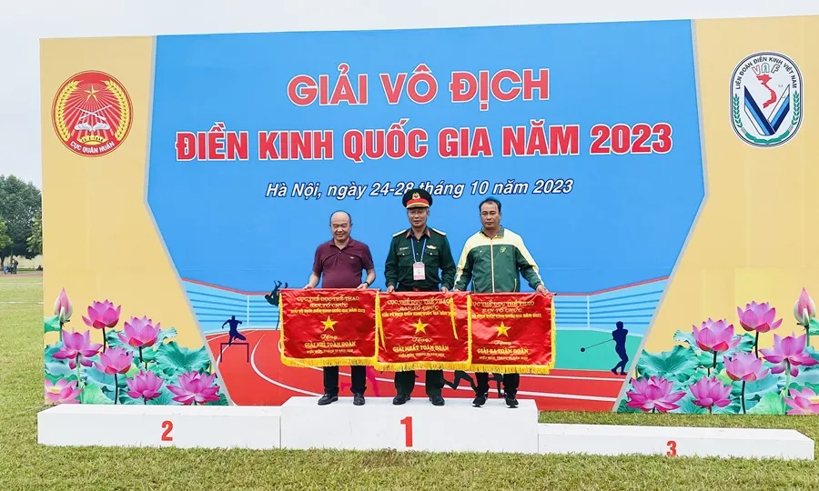 Điền kinh Việt Nam sẽ phải có những thay đổi để VĐV không bị mất quyền lợi khi thi đấu giải thuộc hệ thống quốc gia. Ảnh: MINH MINH