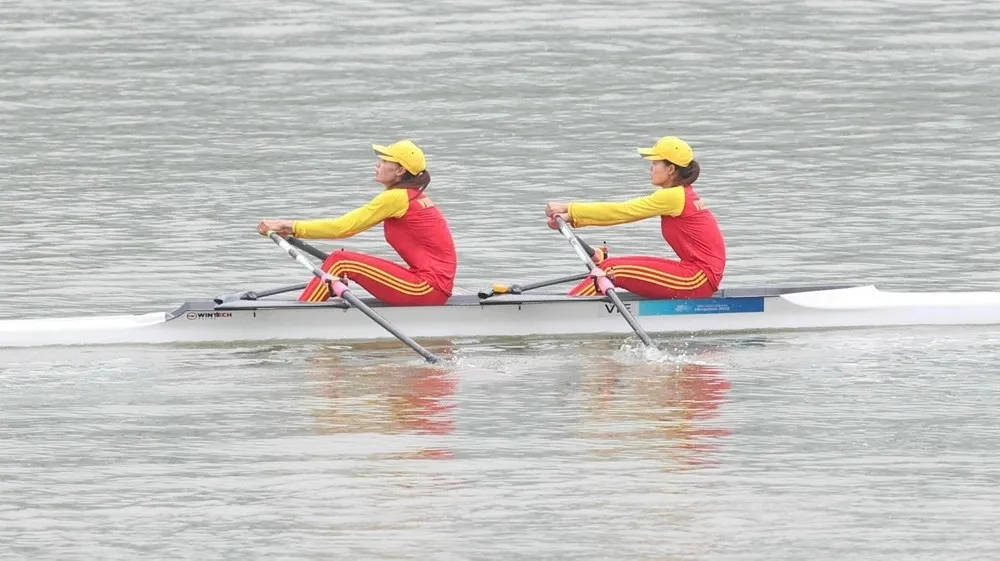 Thể thao Việt Nam vẫn đang chờ kết quả quan trọng của đội thuyền rowing khi đã có nội dung vào chung kết để tranh vé Olympic 2024. Ảnh: LƯỢNG LƯỢNG