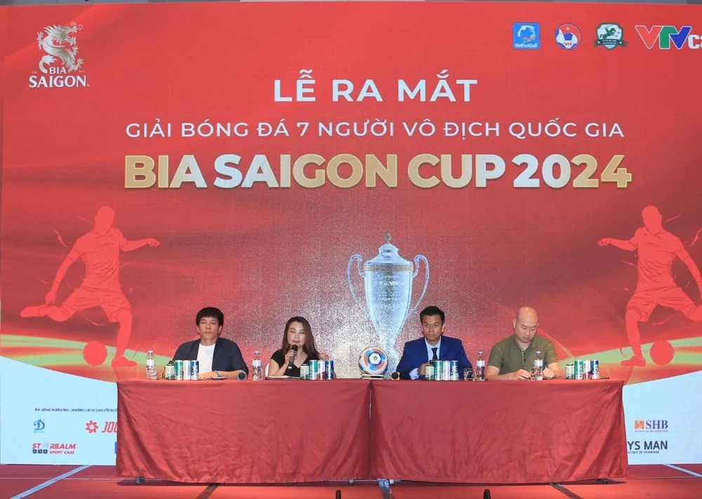 Ban tổ chức giải đấu thông tin chính thức các cuộc tranh tài năm nay. Ảnh: MINH MINH