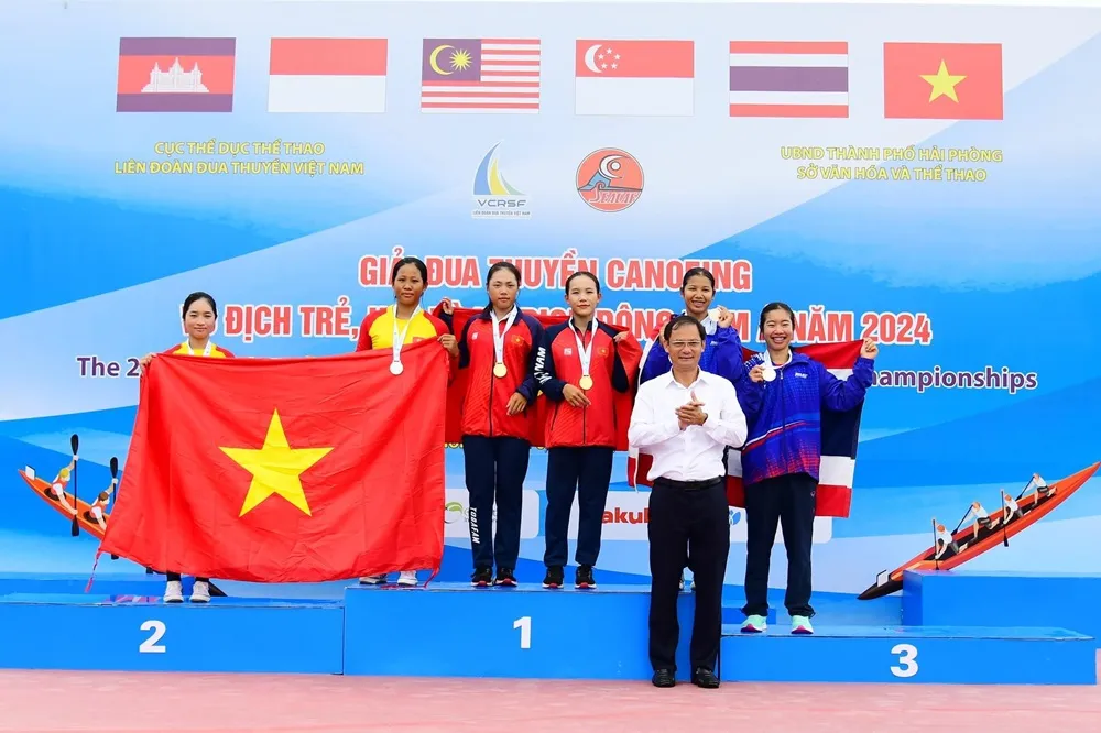 Canoeing Việt Nam đang thi đấu có kết quả vượt trội trước các đối thủ. Ảnh: DUATHUYENVN