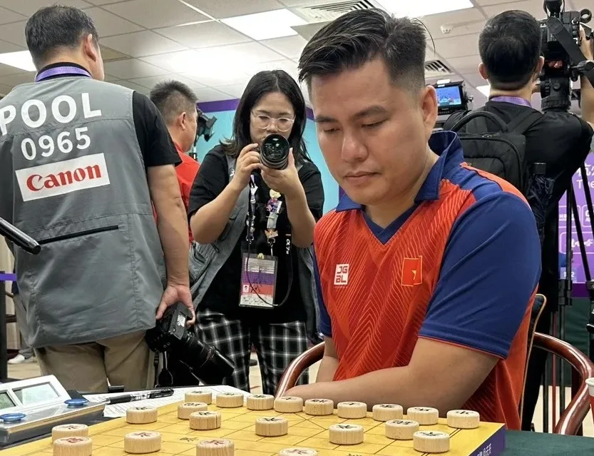 Kỳ thủ Lại Lý Huynh đặt mục tiêu giành kết quả cao ở giải lần này. Ảnh: MINH MINH