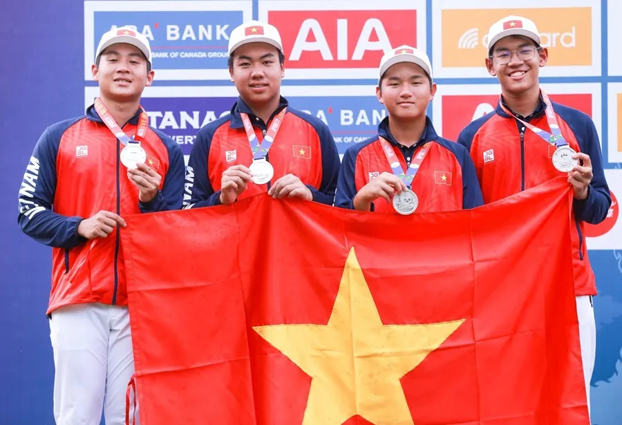 Nhiều golf thủ của Việt Nam đã và đang phát triển tình yêu, chuyên môn với golf sau khi làm quen và tập môn này ngay từ lứa tuổi tiểu học. Ảnh: LƯỢNG LƯỢNG