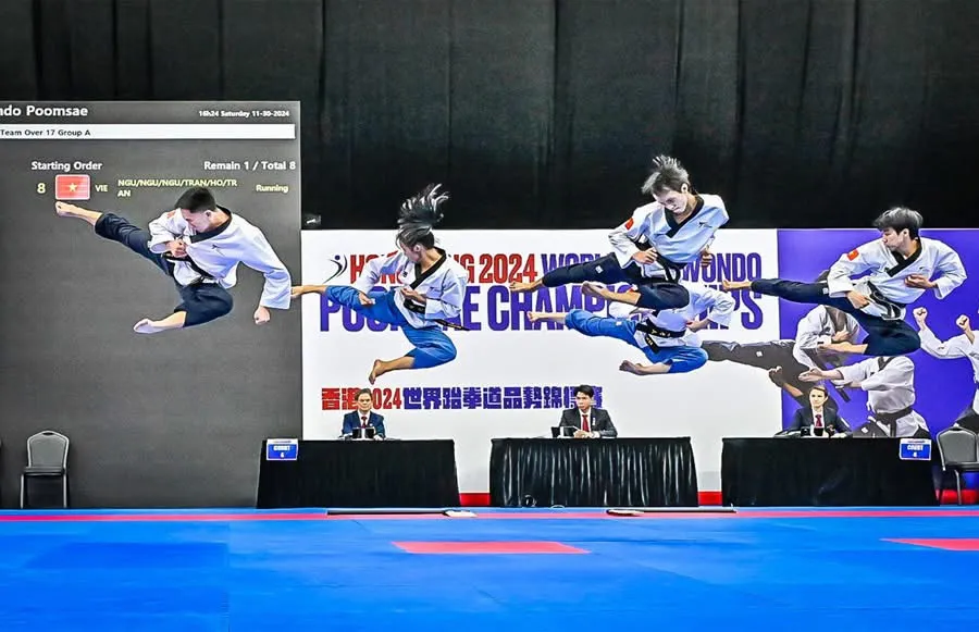 Các võ sỹ quyền của taekwondo Việt Nam có bài biểu diễn đạt điểm cao nhất để đứng số 1. Ảnh: WTF