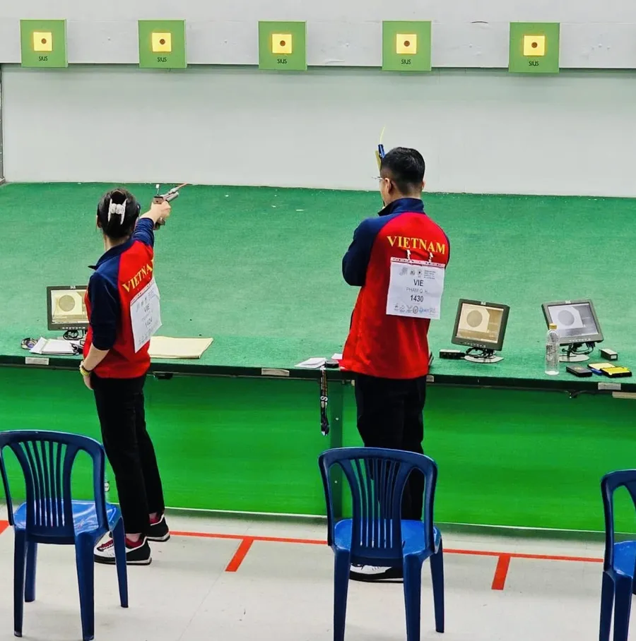 Trịnh Thu Vinh và Phạm Quang Huy lọt vào chung kết để có cơ hội tranh HCV tại Cúp châu Á 2025. Ảnh: MINH MINH