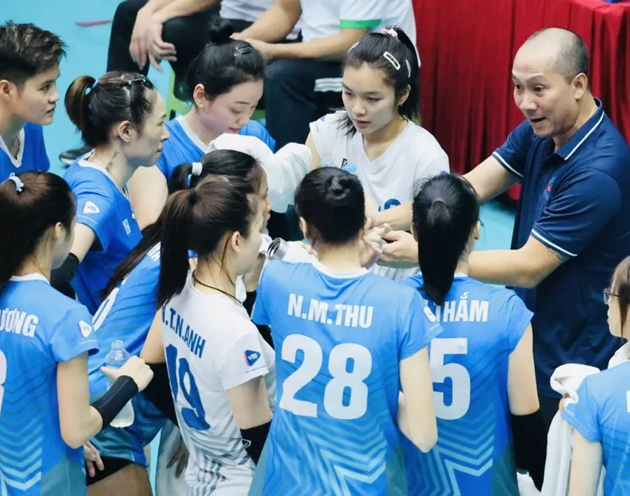 HLV Nguyễn Tuấn Kiệt đã chọn được ngoại binh phù hợp để tham dự giai đoạn thứ nhất giải vô địch quốc gia 2025. Ảnh: DŨNG PHƯƠNG