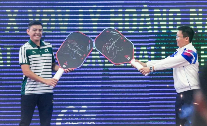 Lý Hoàng Nam cũng ra mắt đại diện cho hãng vợt pickleball tại Việt Nam. Ảnh: X.TRANG
