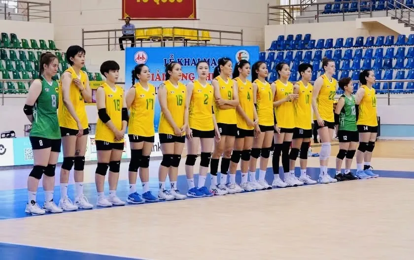 Đội đương kim vô địch quốc gia VTV Bình Điền Long An có sự trở lại của Thanh Thúy để tự tin ra thi đấu ở Đông Anh (Hà Nội) tới đây. Ảnh: VFV