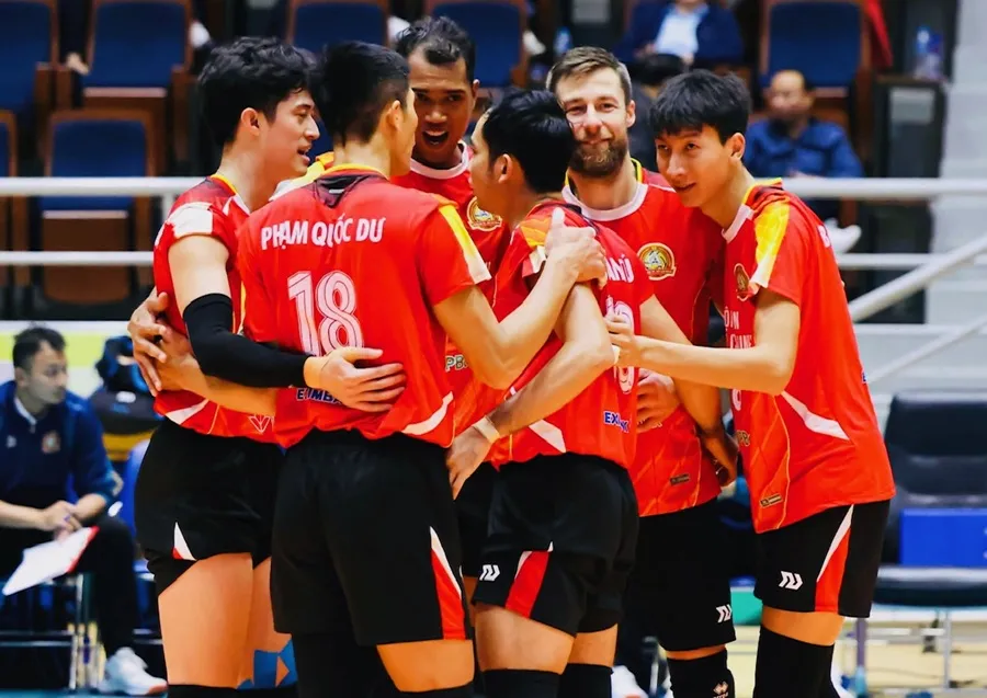 Đội nam Công an TPHCM đã có chiến thắng trước Sanest Khánh Hòa để đảm bảo 1 suất dự Cúp Hùng Vương 2025 sau giai đoạn thứ nhất của giải đấu. Ảnh: CATPHCM