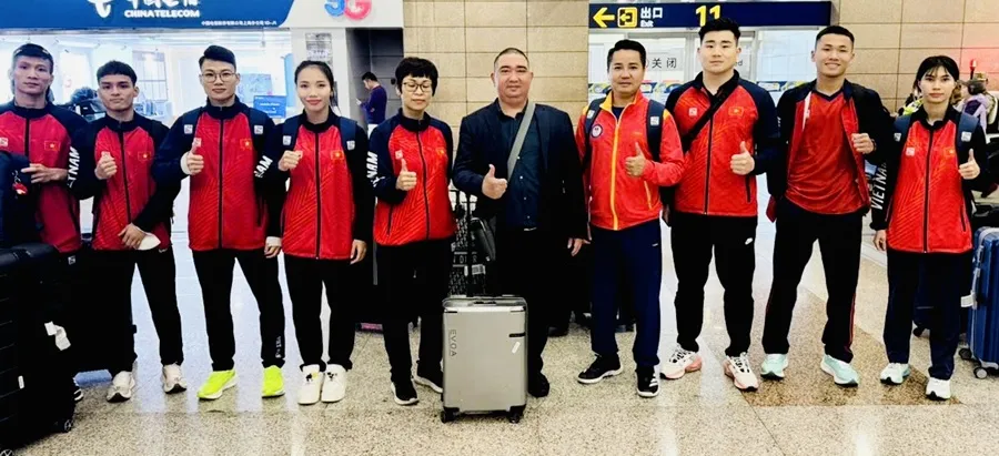 Đội wushu Việt Nam đã có mặt tại Trung Quốc để thi đấu Cúp tán thủ thế giới 2025. Ảnh: MINH MINH